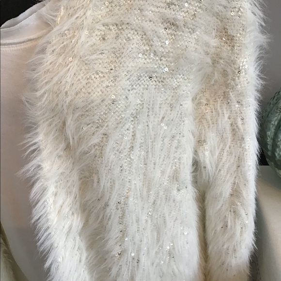 Eyelash Sparkle Sweater NWT - Picture 5 of 7